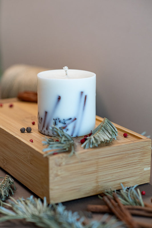 Macro shot of the cinnamon candle label and eco-friendly soy wax