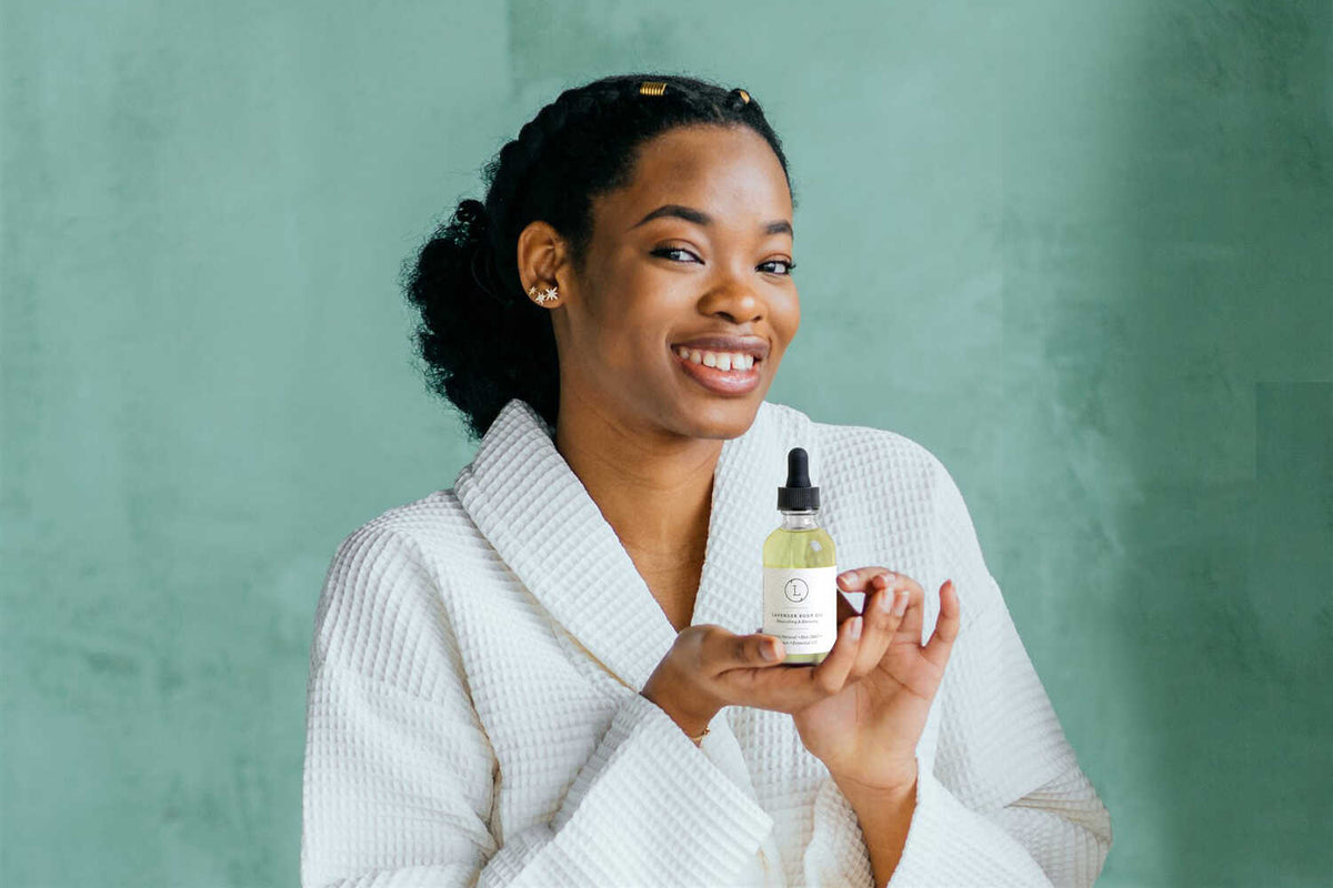 Female model with Lizush Lavender Body Oil – Natural Moisturizing Bath & Massage Oil