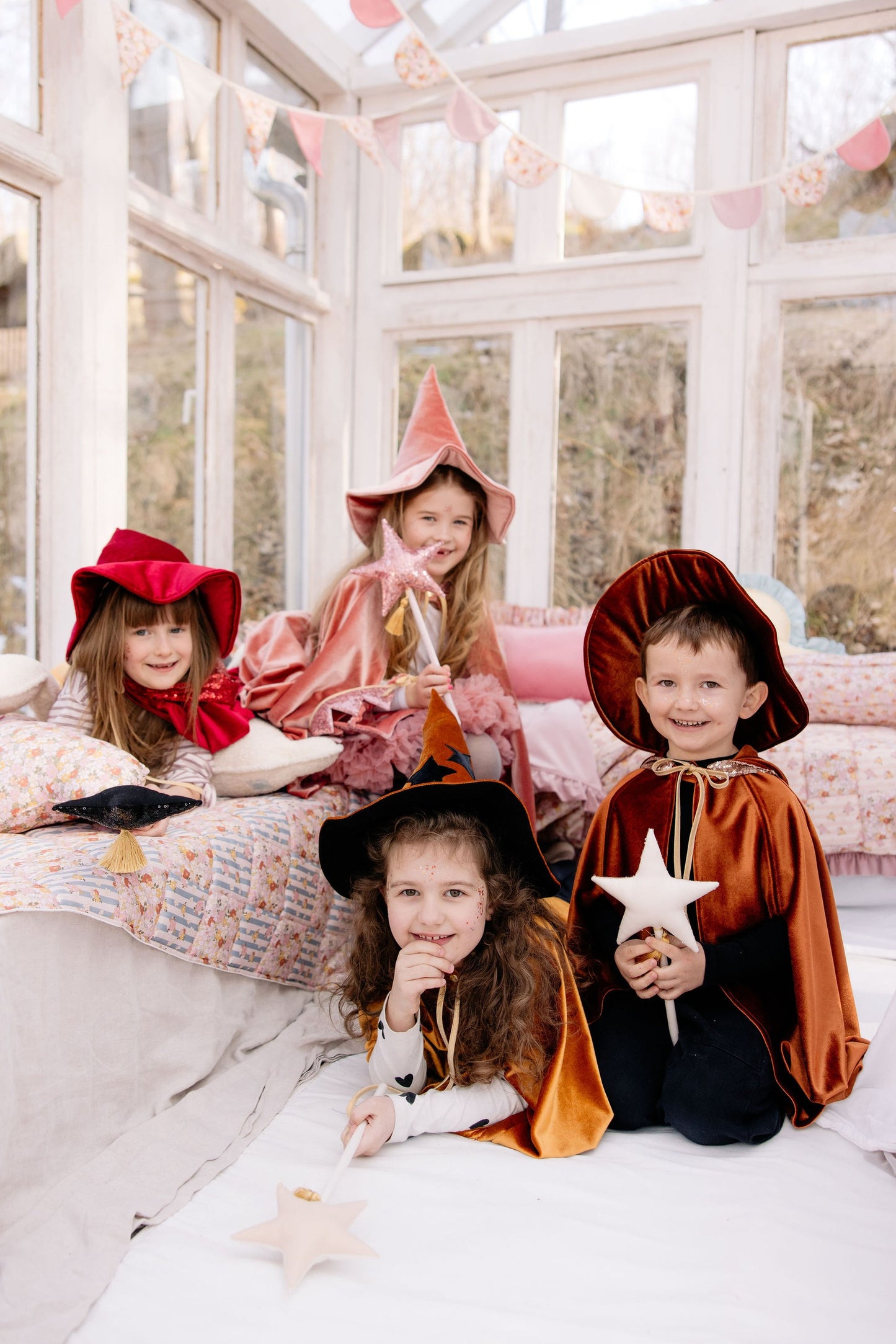 Lifestyle: Sparkly dress-up fun with the Moi Mili Pink cat mask