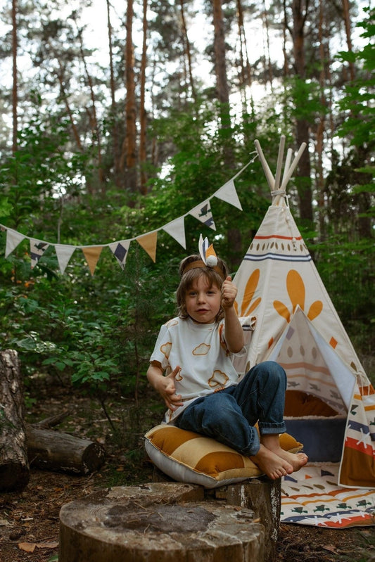 Lifestyle: Native Vibe garland on a Native Vibe teepee tent