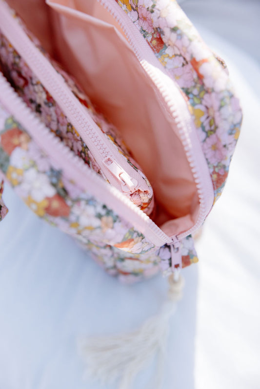 Details of the zip Moi Mili Large Make-Up Bag Green Garden - Green floral cotton pouch