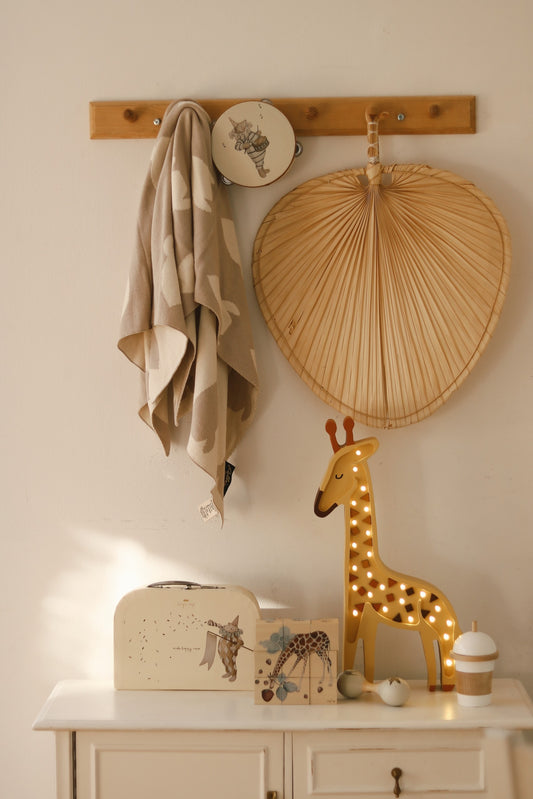 Little Lights majestic giraffe shaped wall lamp for kids
