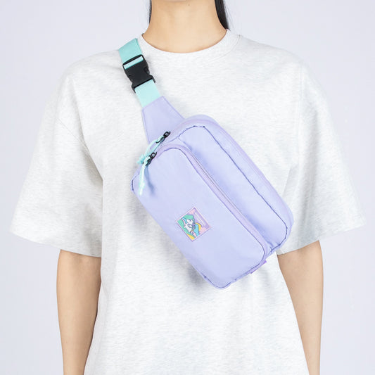 Model wearing the Moomintroll Adventure Retro Waist Bag around the waist
