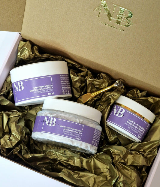 Natural body care gift set with blueberry extract for glowing skin