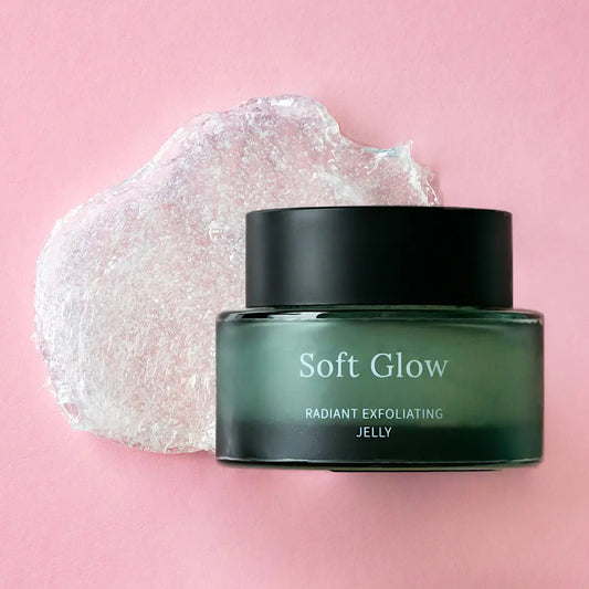 Clear texture swatch of the Soft Glow natural peeling gel by USVA Cosmetics.