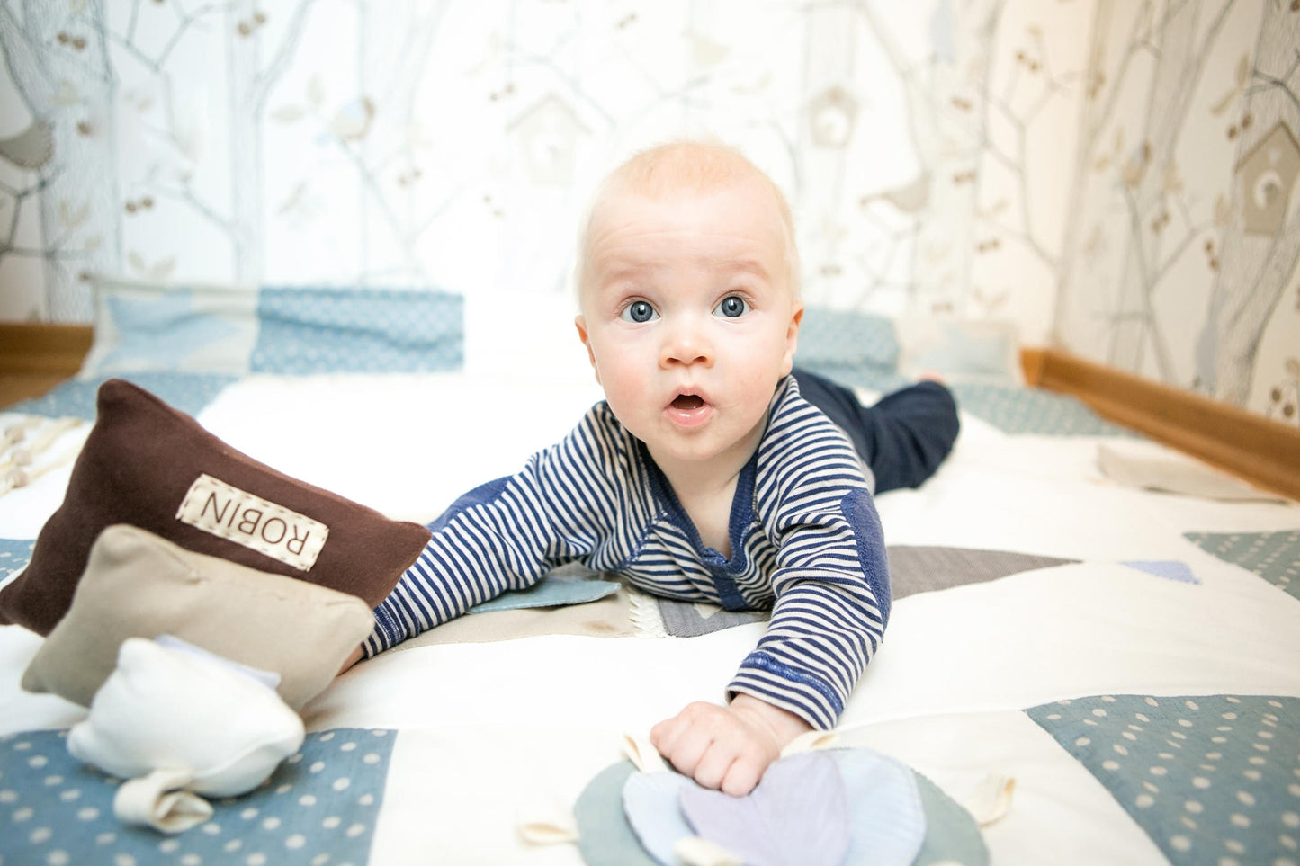 Eco-friendly soft building blocks for early manual dexterity and logic