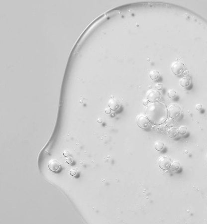 Texture of Organic Apple Shampoo by OlgaCola Milano for brittle hair and sensitive scalps