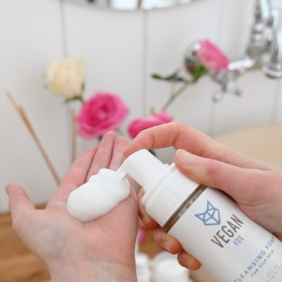Reinigungsschaum für fettige und Mischhaut, 200 ml
