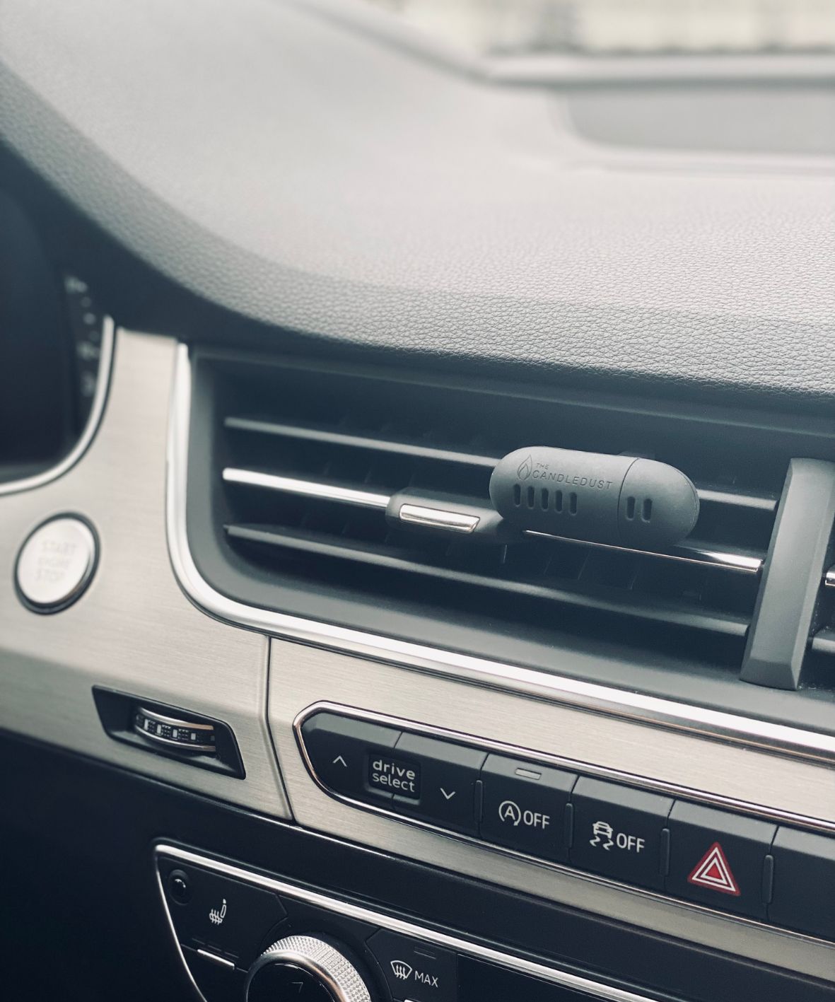 Minimalist car fragrance accessory handmade in Estonia