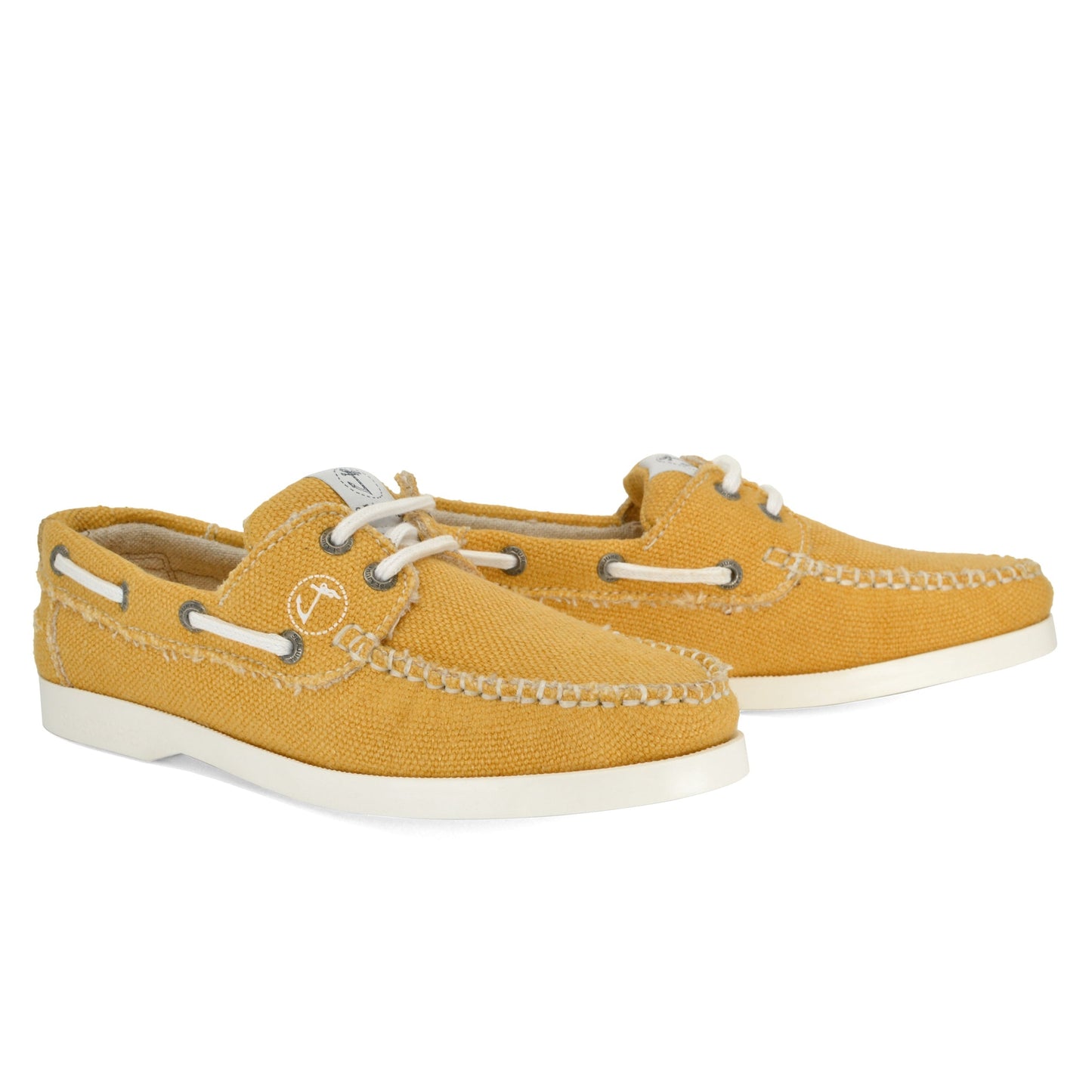 Pair of women's vegan hemp boat shoes Saharun by Seajure - 3/4 perspective
