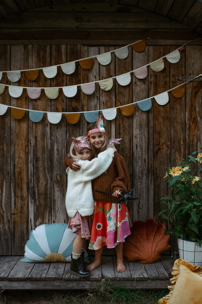 Lifestyle: Sparkly dress-up fun with the Moi Mili Gold cat mask
