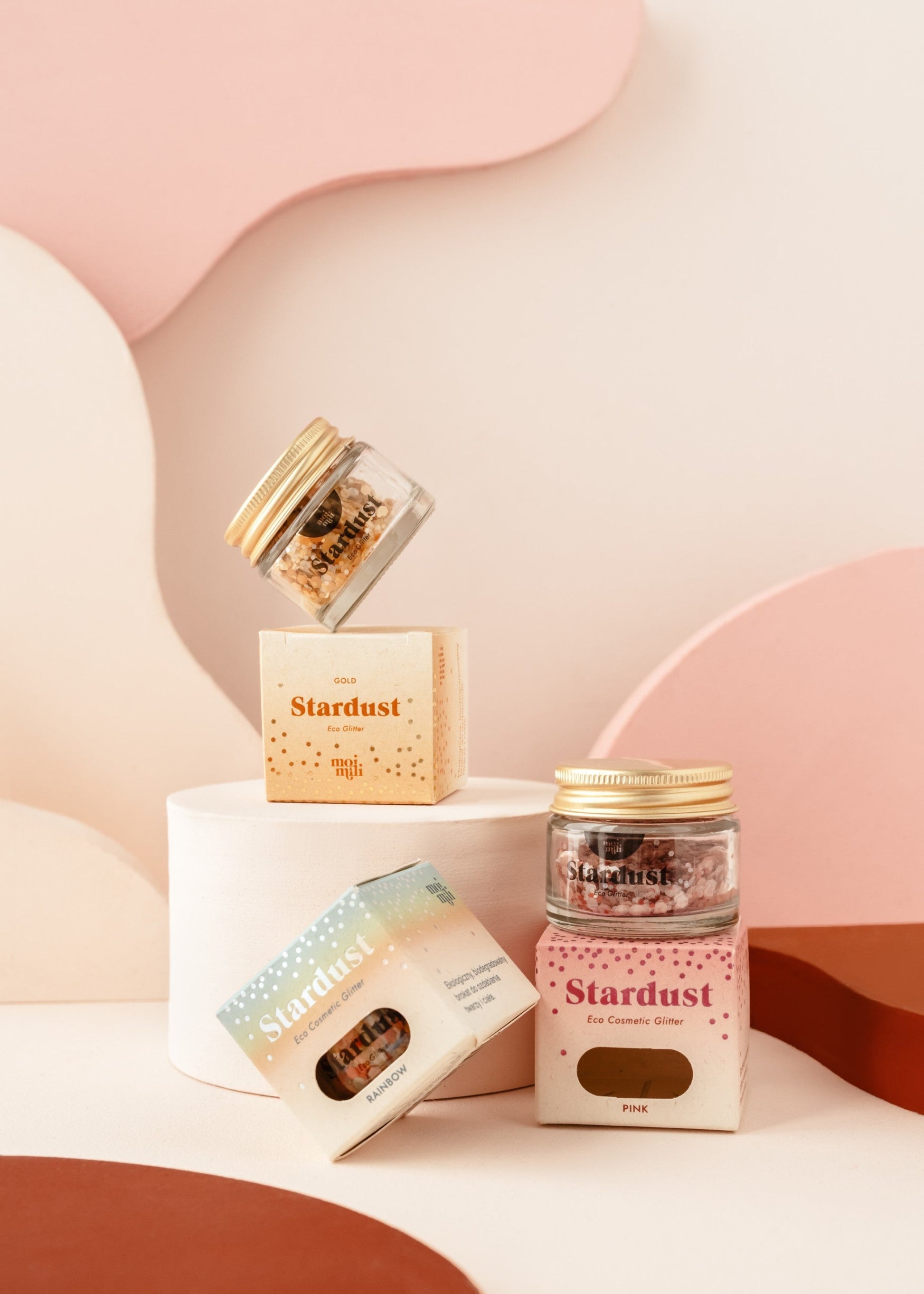 Eco-friendly celebration: Rose star glitter in a festive setup
