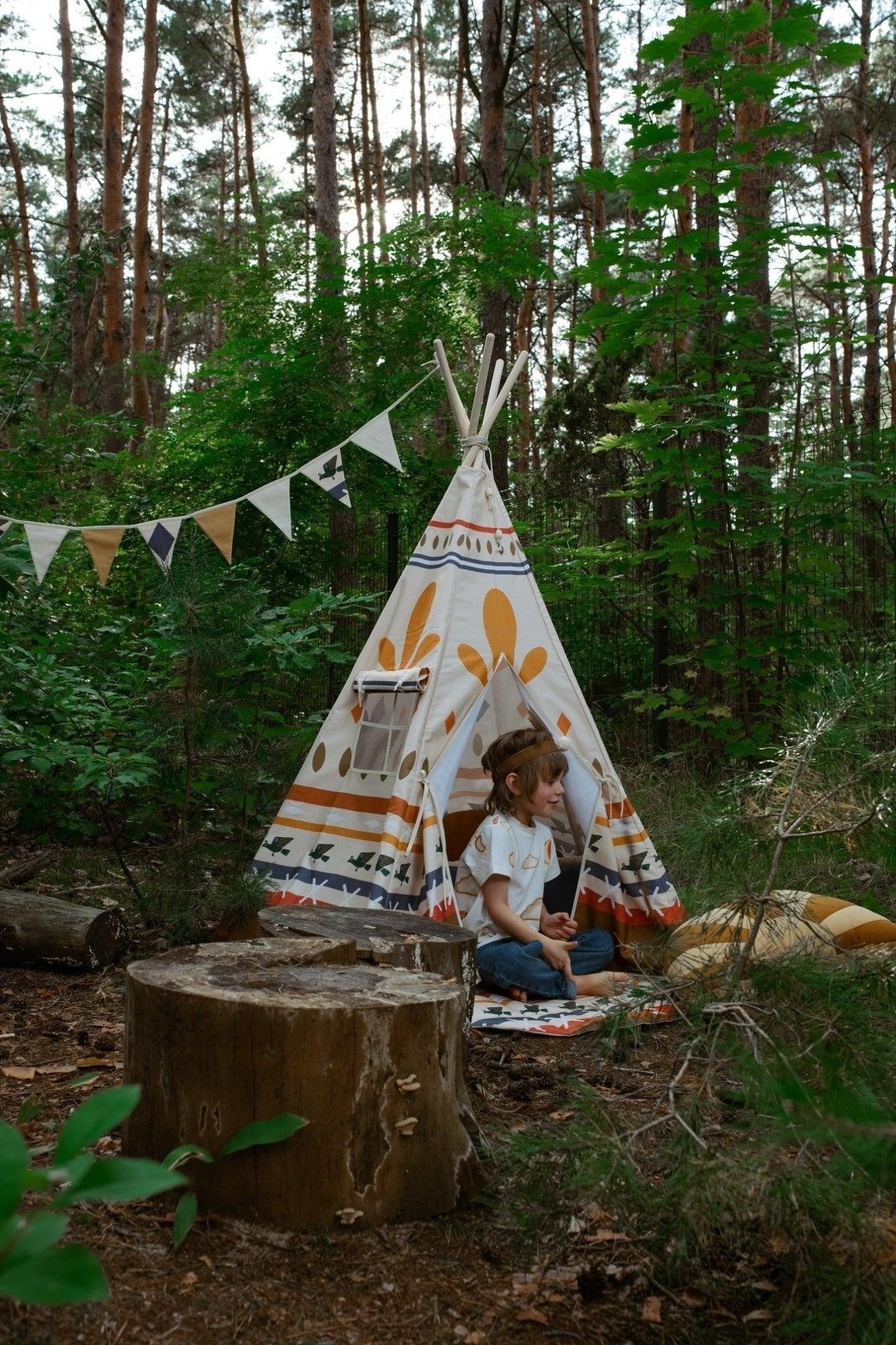 Adventure scene: Native Vibe banner with wooden toys and plants