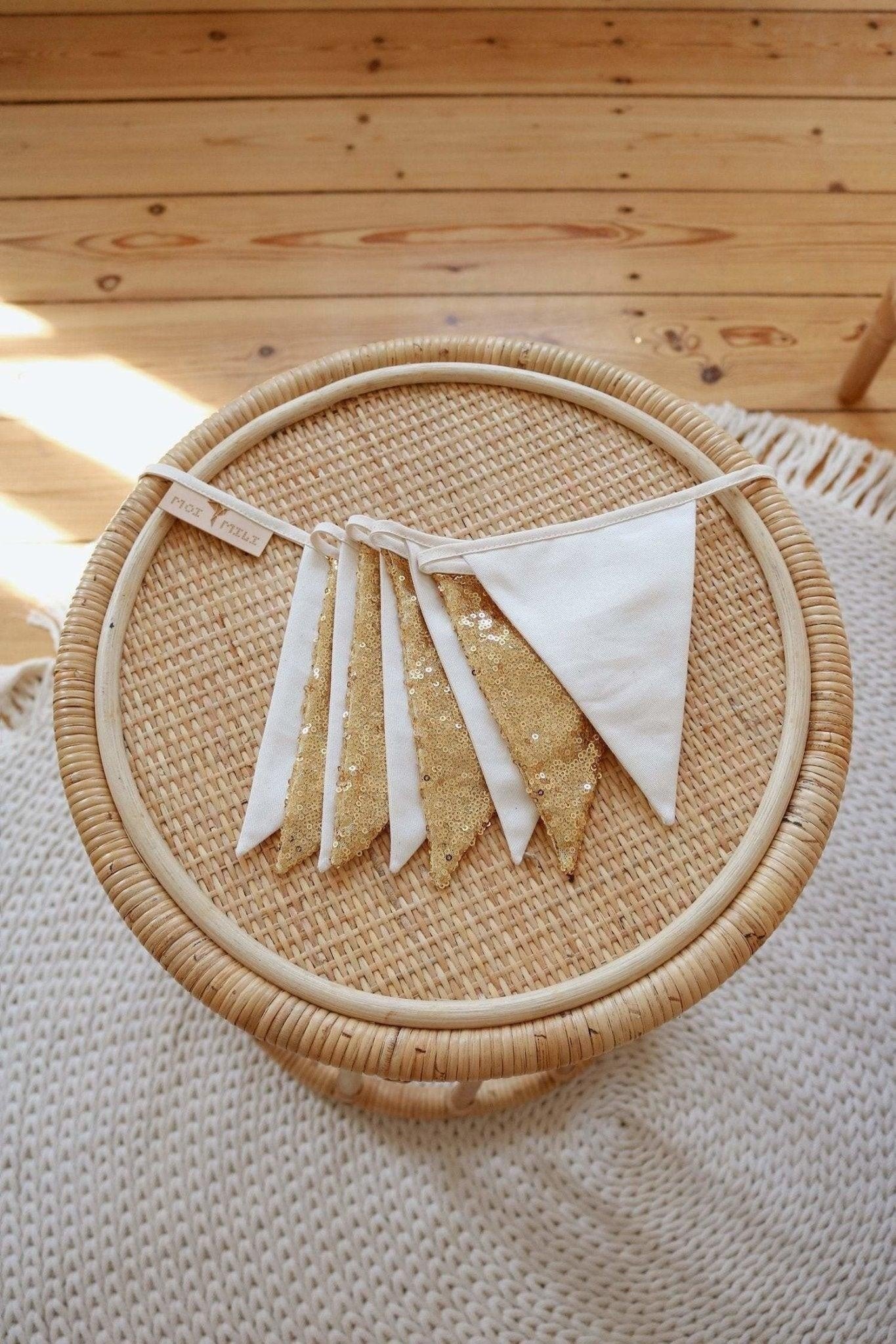 Handmade in Poland: OEKO-TEX certified decorative garland in gold and neutral beige