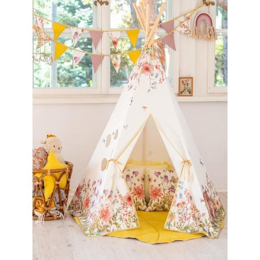 Lifestyle: Wildflowers Garland garland on a teepee tent