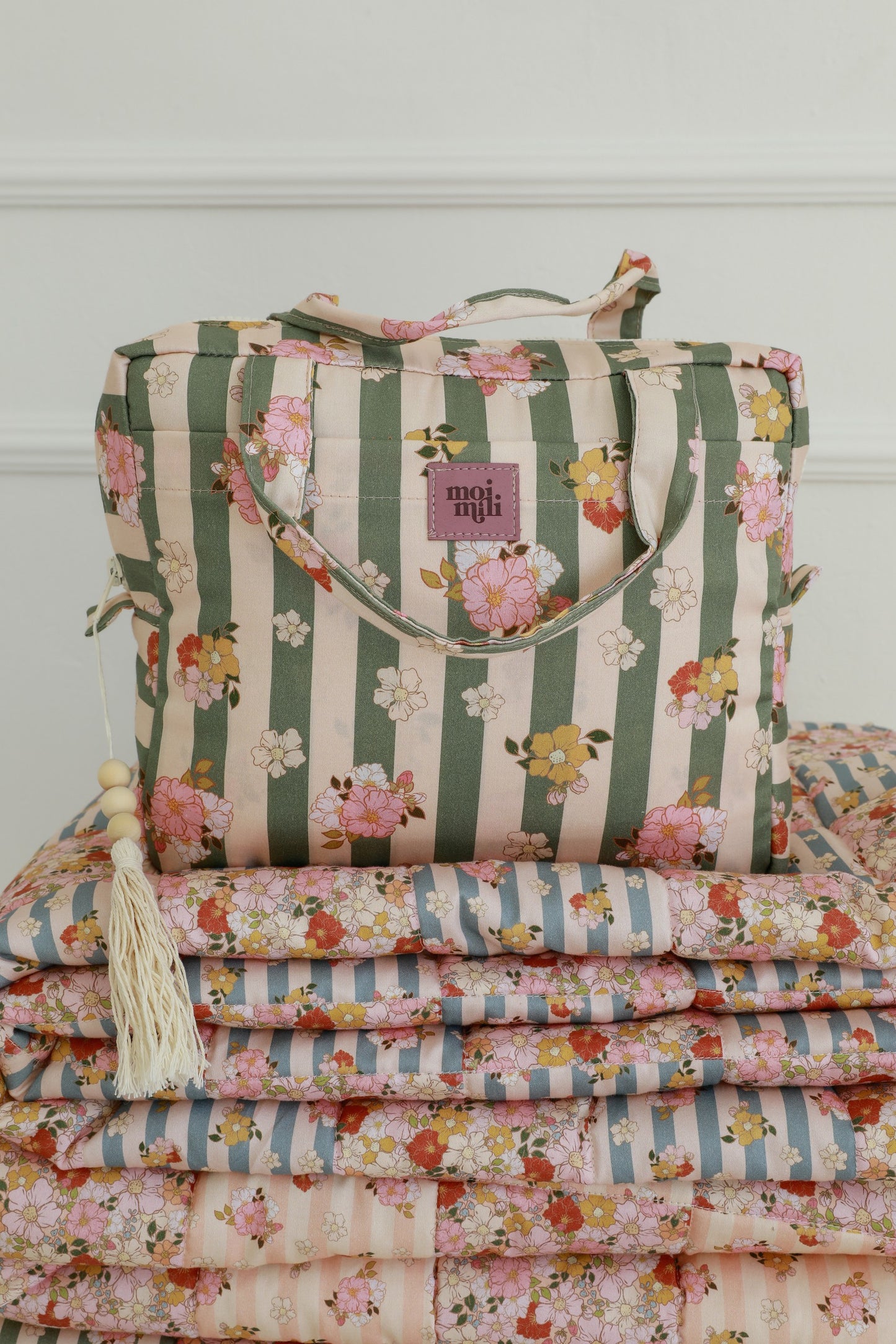 Handmade in Poland: Green Striped travel organizer for eco-parents
