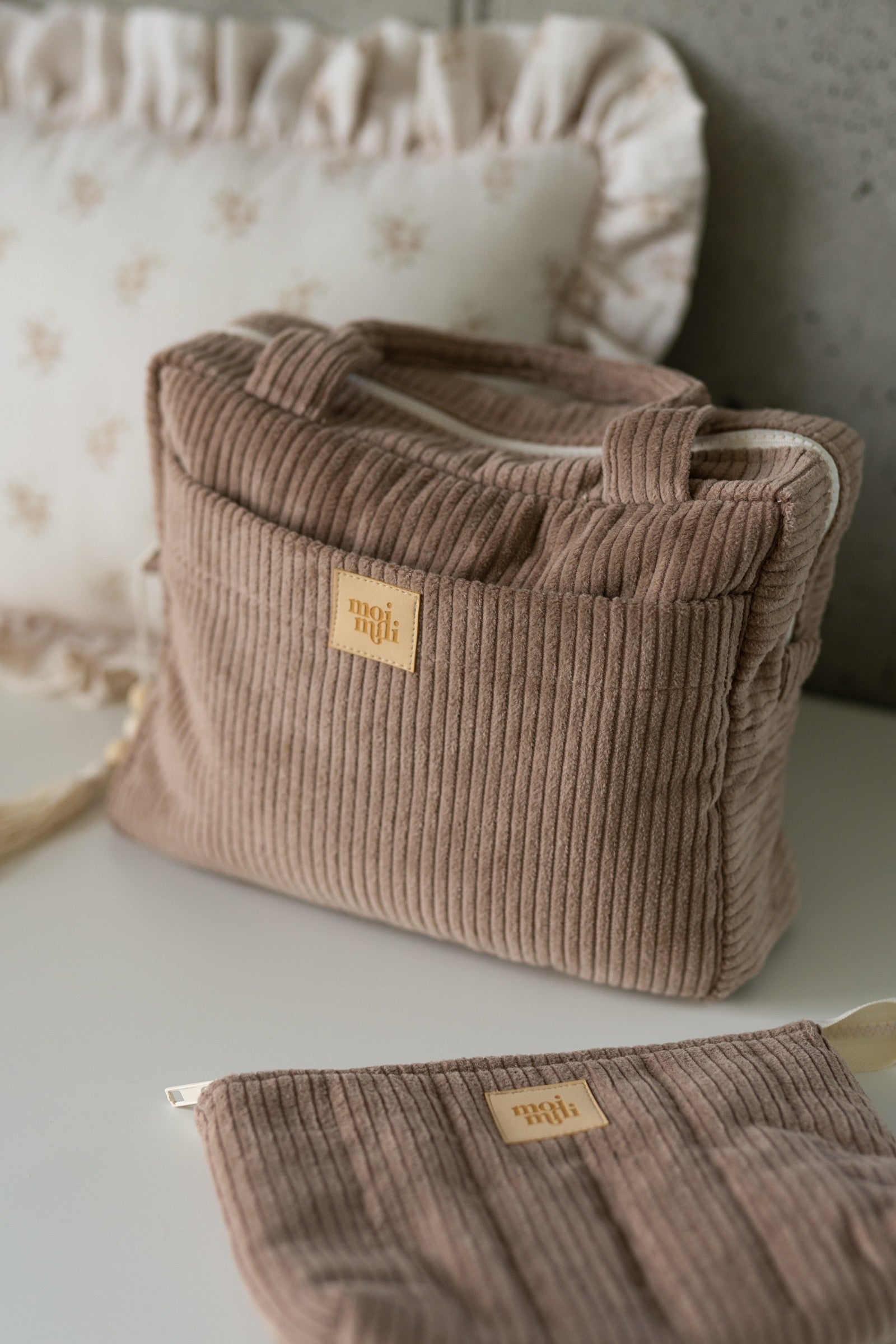 Handmade in Poland: Latte cotton travel organizer for moms