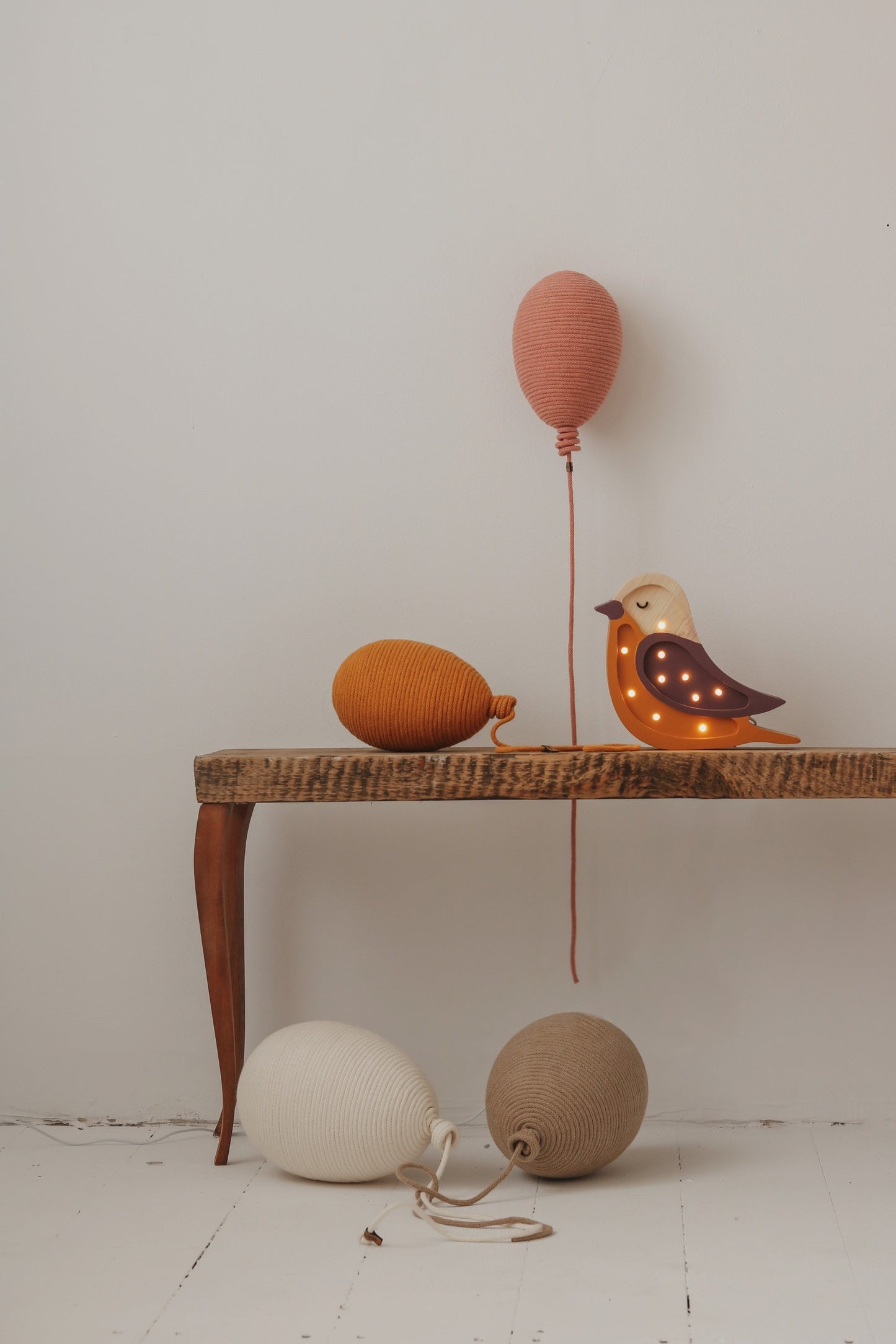 Small dimmable wooden bird nightlight for a kids bedroom