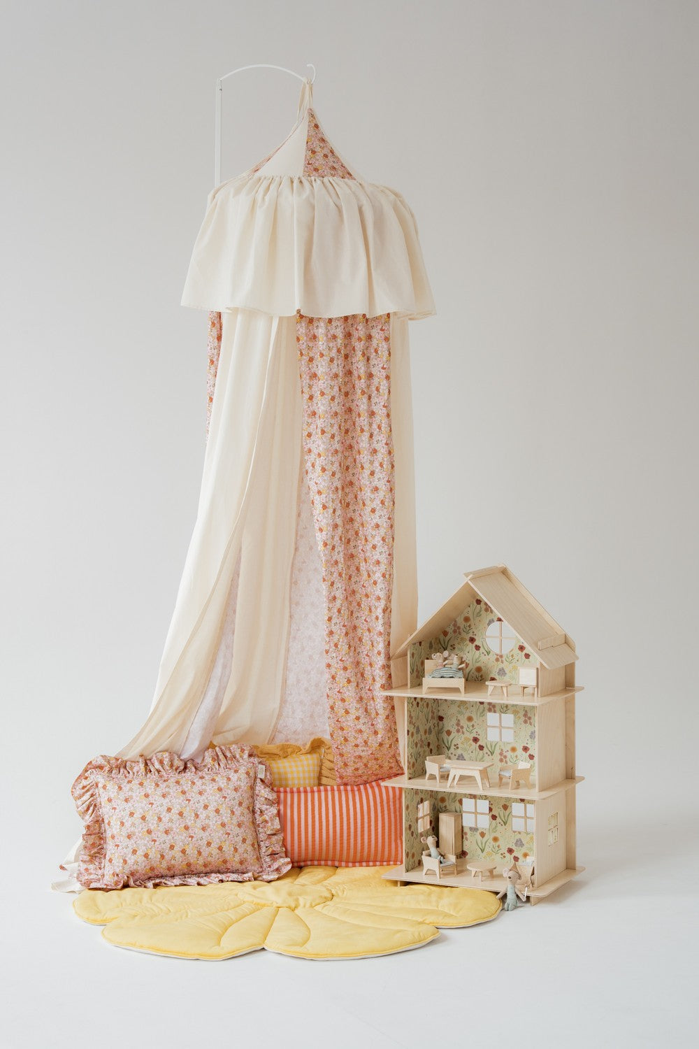 Floral Spring Garden cotton bed canopy for kids