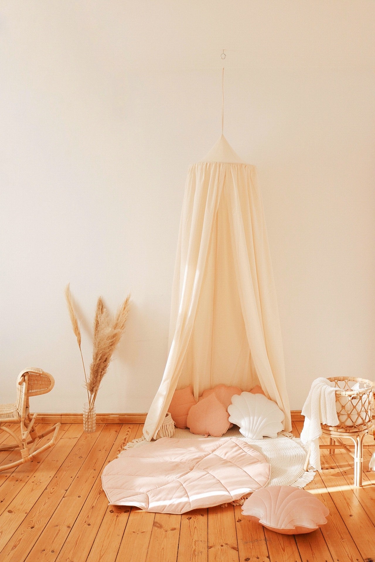 Handmade in Poland: OEKO-TEX certified Raw Cotton canopy in 100% organic fabric