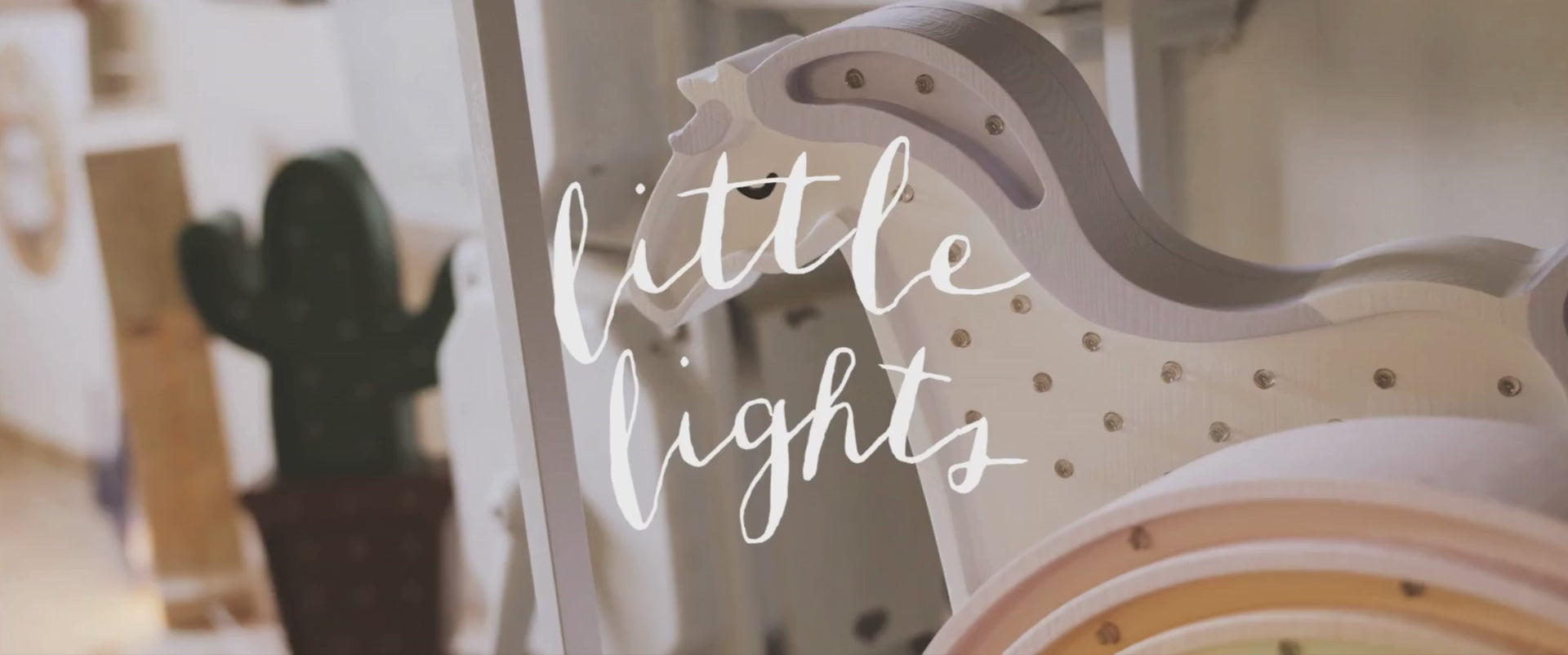 Lataa video: Little Lights — from design to handcrafted wooden lamp, the full production story.