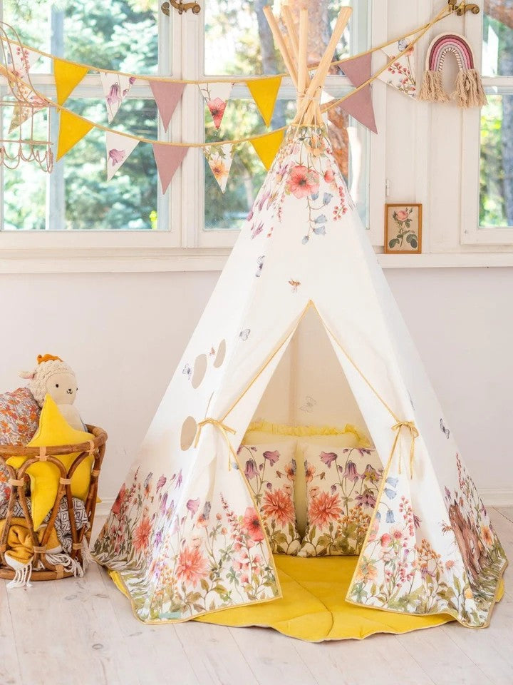 Handmade in Poland: OEKO-TEX certified wildflower-themed cotton teepee for nursery