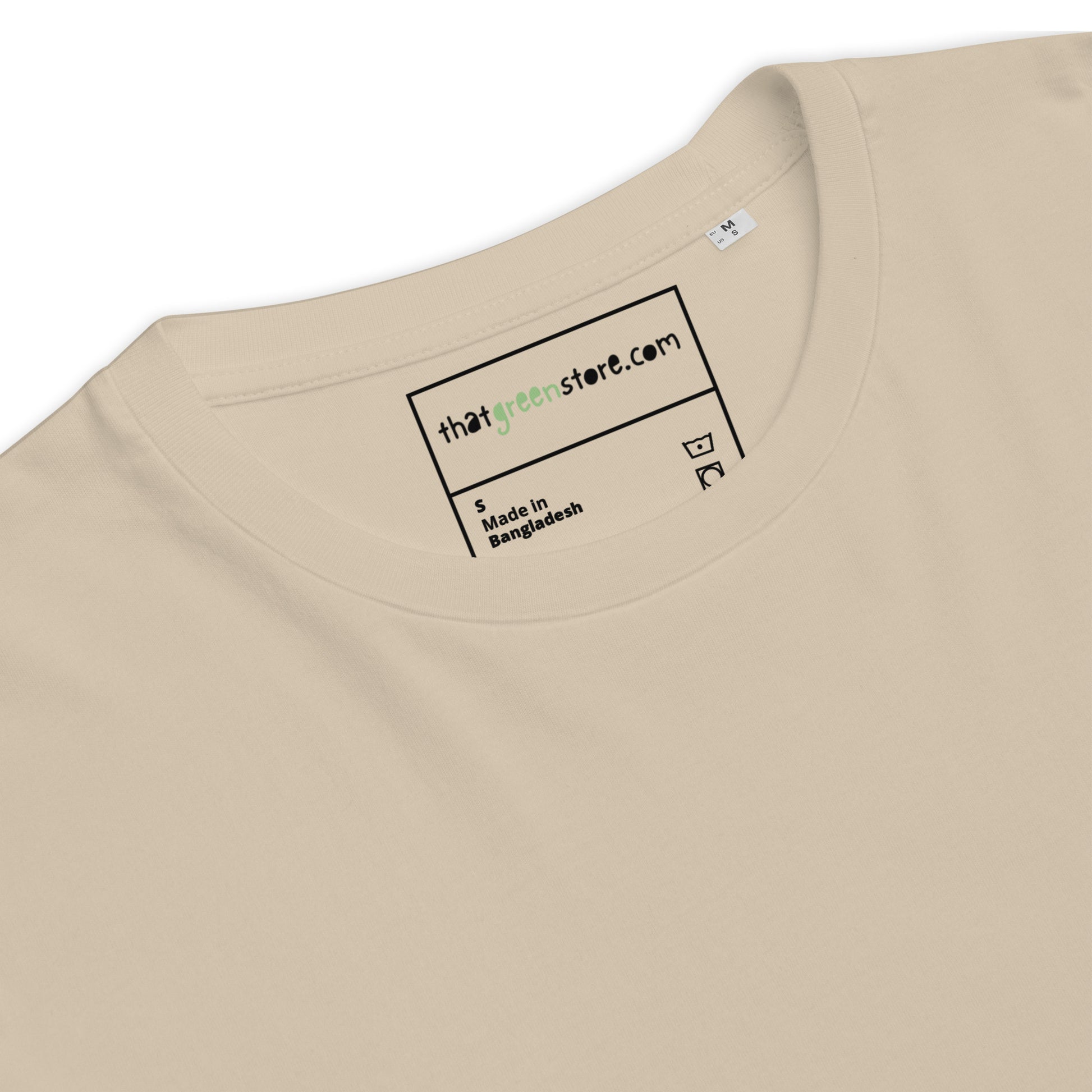 Detail of the label on the eco-friendly Mum Off Duty t-shirt. sand