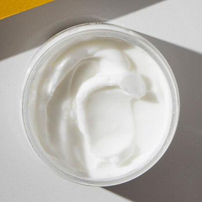 Texture of Vegan Fox Grapefruit Body Cream, 200 g natural vegan skincare product - That Green Store